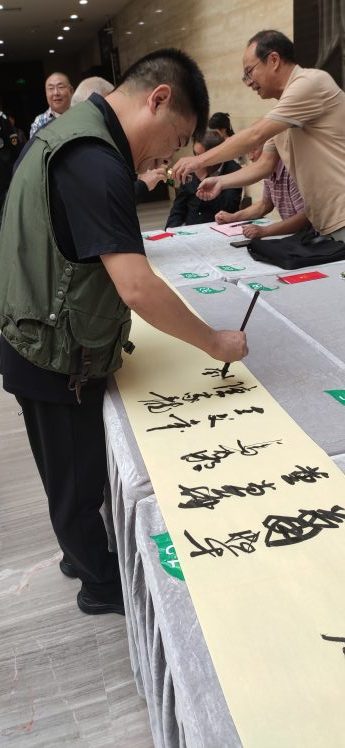 1758562243-16eed09e1f0c9cd 1758562243-16eed09e1f0c9cd