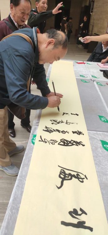 1758562099-0eb349f081dcf96 1758562099-0eb349f081dcf96