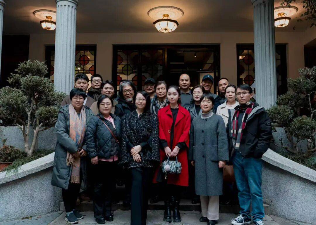 “琼楼玉阙——吴琼油画展”在平江路金谷里艺术馆启幕